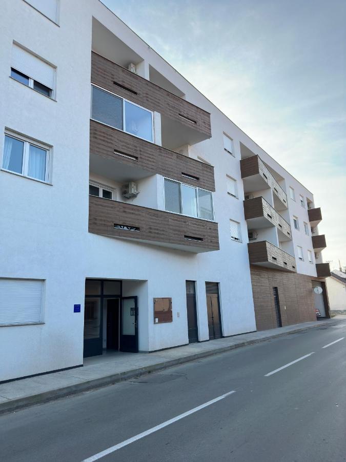 City Rent 1 Eszék Kültér fotó
